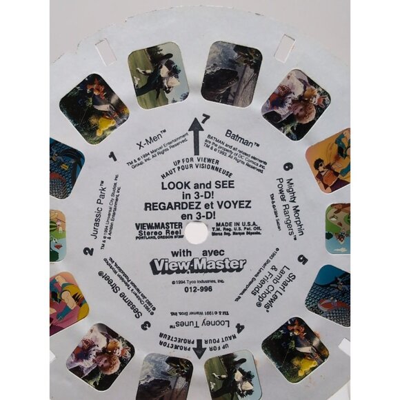 Viewmaster 3D Viewer Red Classic Vintage w/ Hunchback of Notre Dame Reels - Picture 2 of 11